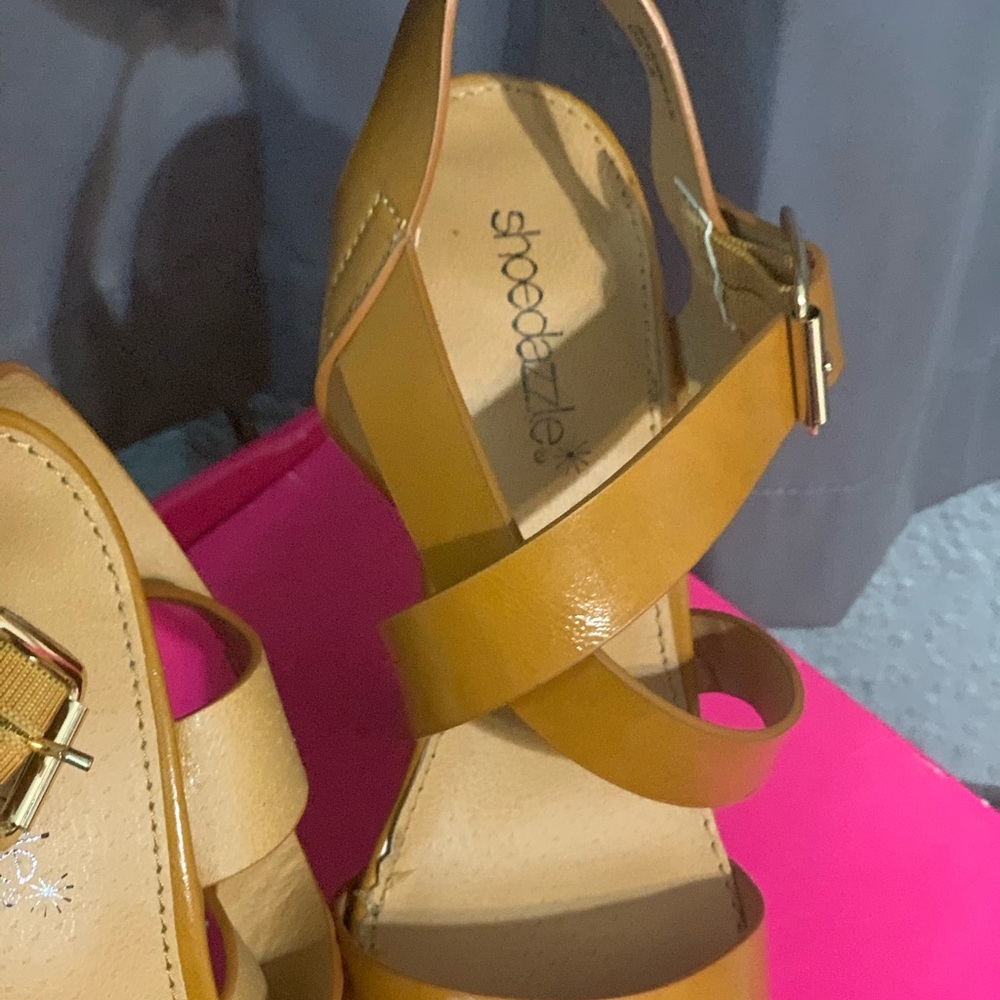 Shoes - Picture 5 of 5